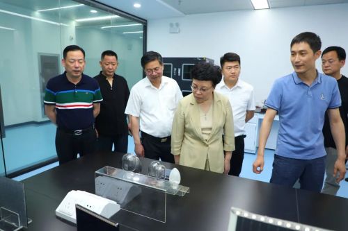 無(wú)錫市人大代表宜興第一小組開展小組活動(dòng)